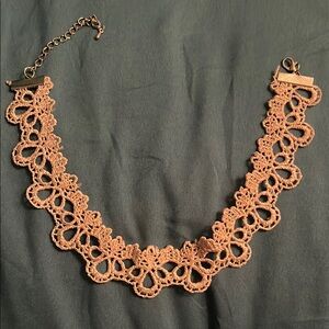 Elegant Lace Choker Necklace - Tan